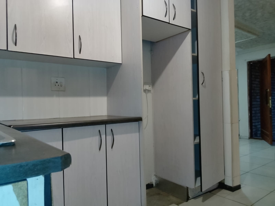 To Let 3 Bedroom Property for Rent in Tlhabane West North West